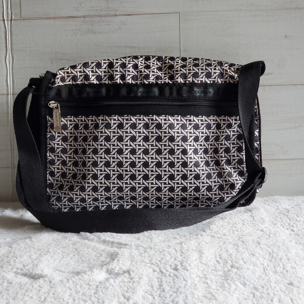 Lesportsac Crossbody Bag Made in USA Read Description